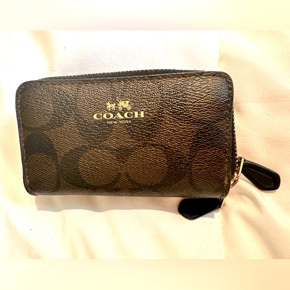 Coach signature canvas leather zip card holder